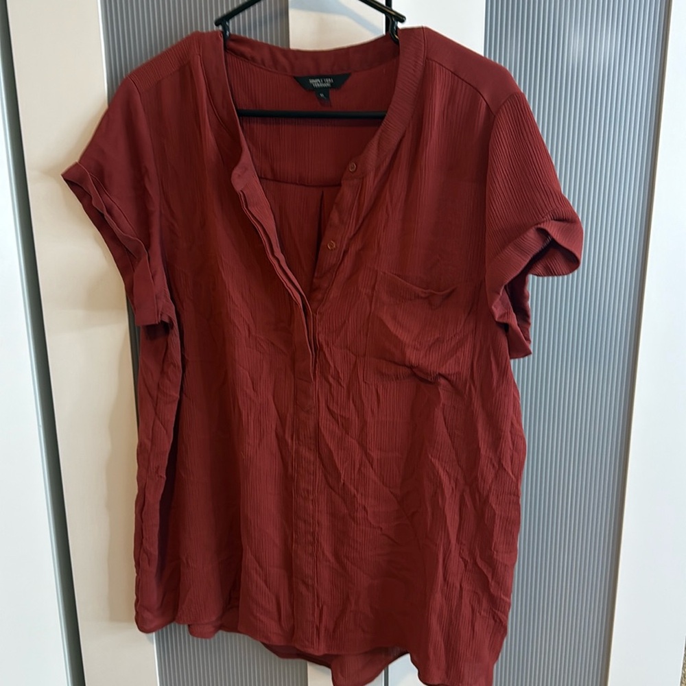 Simply Vera blouse